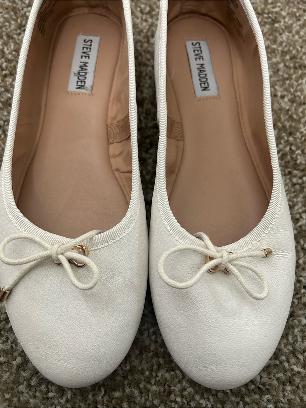 Steve Madden Cream Ballet Flats with Bow Detail